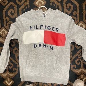 Tommy Hilfiger Sweatshirt, Size M/L, Grey
